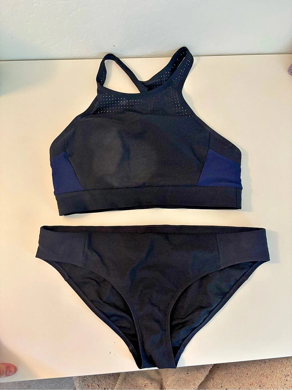 Athleta Color Block Bikini Set Like New, size small